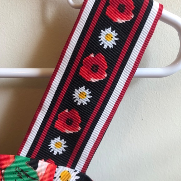 Floral crop top by Eva Mendes for New York & Co - Picture 6 of 6